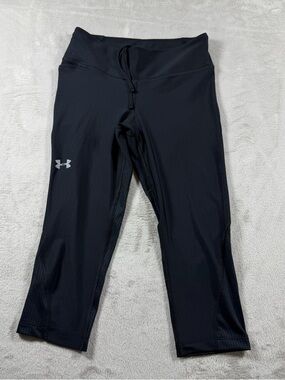 Under Armour Women's Black HeatGear High Rise Capri Leggings Medium Training